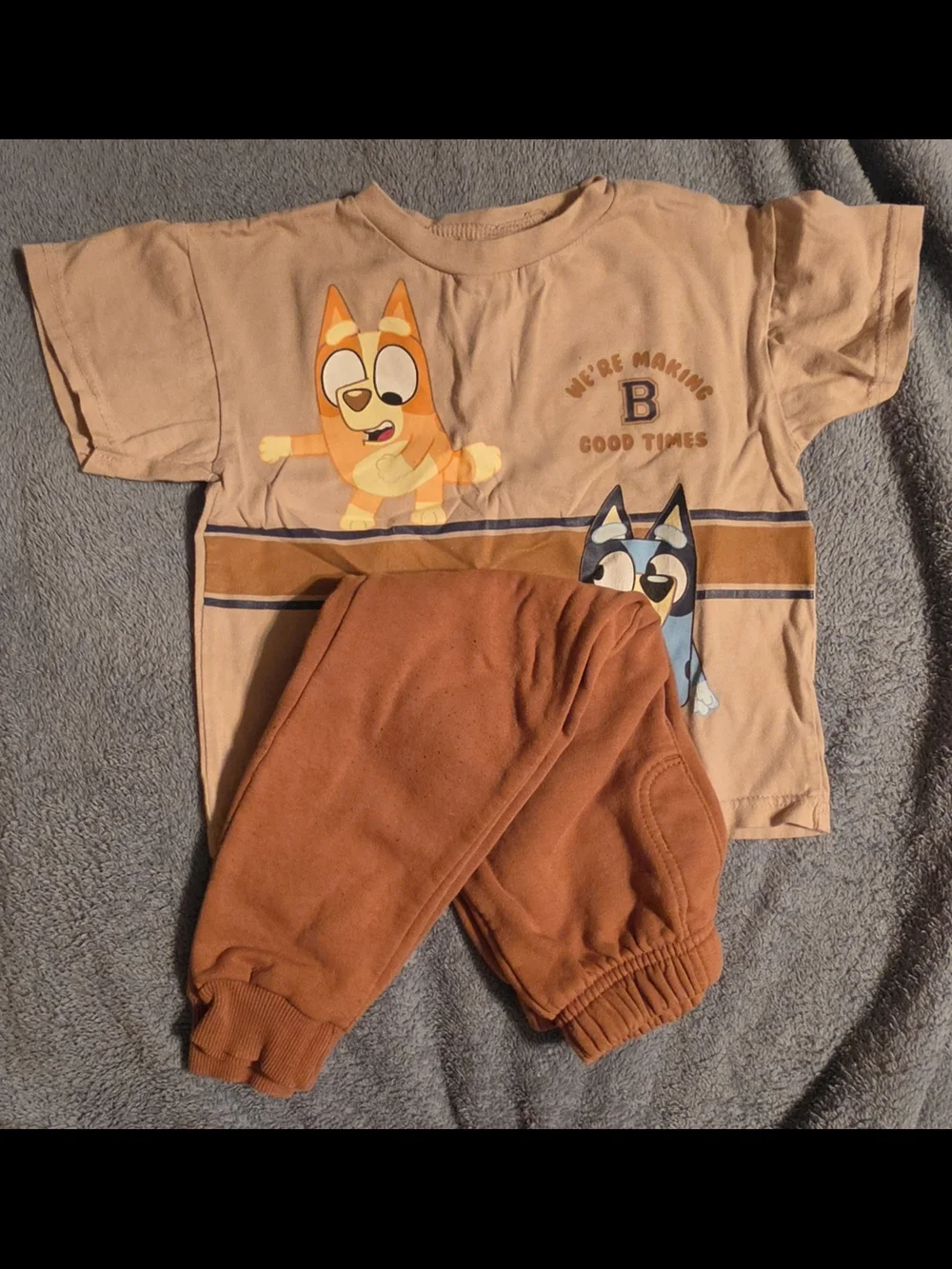 Mixed Boys' Character Tee and Jogger Bundle - Blue, Gray, Tan, Green